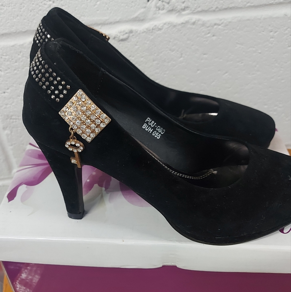 Lucita shoes